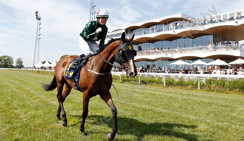 Chilterns-0006 
 CHILTERNS (Nanako Fujita) after The Women Jockeys' World Cup Leg5 
Bro Park, Sweden 30 Jun 2019 - Pic Steven Cargill / Racingfotos.com