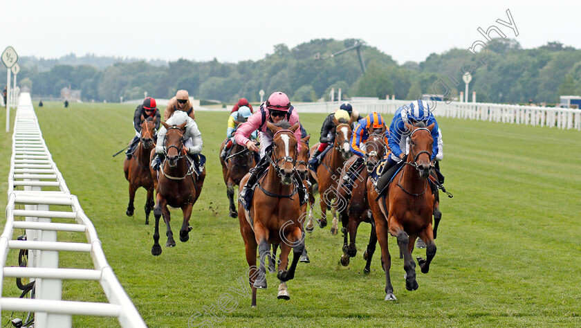 Loving-Dream-0003 
 LOVING DREAM (left, Robert Havlin) beats ESHAADA (right) in The Ribblesdale Stakes
Royal Ascot 17 Jun 2021 - Pic Steven Cargill / Racingfotos.com