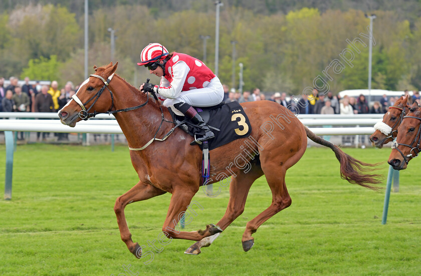 Umming-N -Ahing-0007 
 UMMING N' AHING (Rose Dawes) wins The Castle Rock Neil Kelso Memorial Handicap
Nottingham 22 Apr 2023 - pic Steven Cargill / Becky Bailey / Racingfotos.com