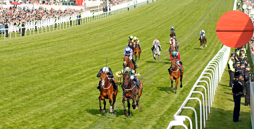 Midnights-Legacy-0001 
 MIDNIGHTS LEGACY (right, William Buick) beats HALIPHON (left) in The World Pool Northern Dancer Handicap
Epsom 4 Jun 2022 - Pic Steven Cargill / Racingfotos.com