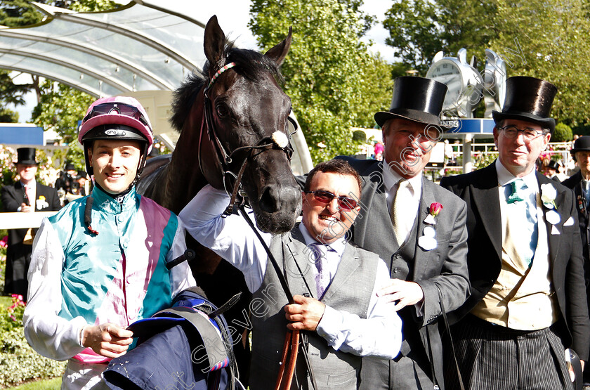 Biometric-0011 
 BIOMETRIC (Harry Bentley) with Ralph Beckett and Lord Grimthorpe after The Britannia Stakes
Royal Ascot 20 Jun 2019 - Pic Steven Cargill / Racingfotos.com