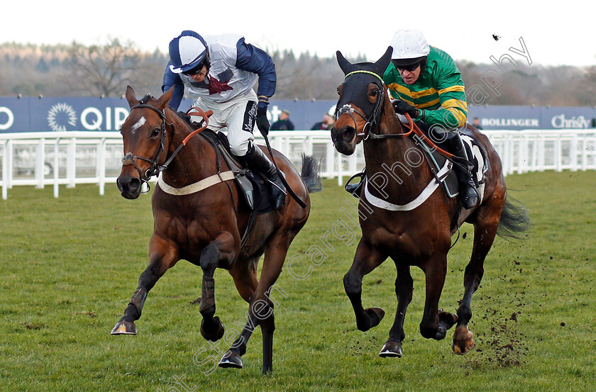 Point-Of-Principle-0001 
 POINT OF PRINCIPLE (left, Alan Johns) beats DAME DE COMPAGNIE (right) in The Ascot Schools Art Competition Novices Hurdle Ascot 17 Feb 2018 - Pic Steven Cargill / Racingfotos.com