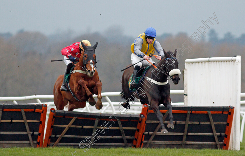 Gaelik-Coast-0002 
 GAELIK COAST (right, Brian Hughes) beats STIMULATING SONG (left) in The New tote British Stallion Studs EBF National Hunt Novices Hurdle
Bangor-On-Dee 7 Feb 2020 - Pic Steven Cargill / Racingfotos.com