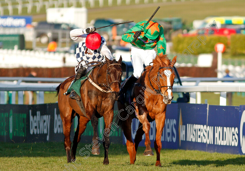 Rathvinden-0001 
 RATHVINDEN (left, Mr P W Mullins) beats MS PARFOIS (right) in The National Hunt Challenge Cup Cheltenham 13 Mar 2018 - Pic Steven Cargill / Racingfotos.com