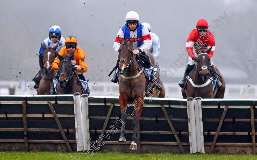 Ooh-Betty-0001 
 OOH BETTY (Ben Jones)
Ascot 18 Jan 2025 - Pic Steven Cargill / Racingfotos.com