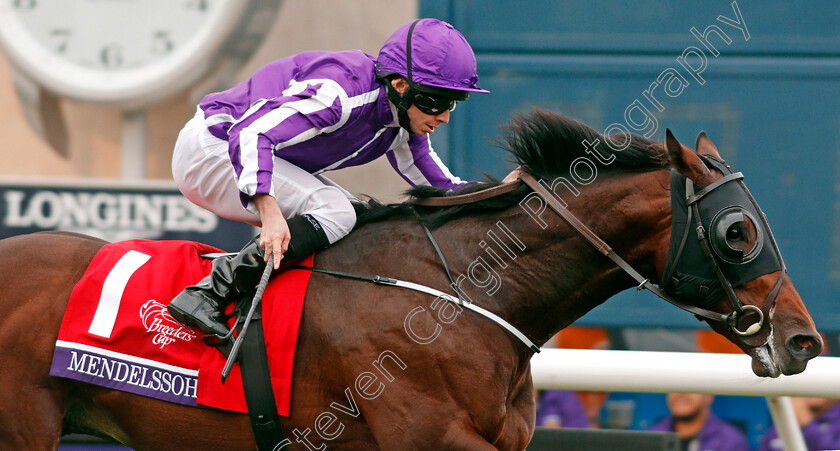 Mendelssohn-0005 
 MENDELSSOHN (Ryan Moore) wins The Breeders' Cup Juvenile Turf, Del Mar USA, 3 Nov 2017 - Pic Steven Cargill / Racingfotos.com