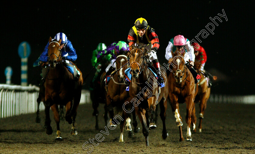 Global-Spectrum-0003 
 GLOBAL SPECTRUM (Gerald Mosse) wins The 32Red Casino ebfstallions.com Novice Stakes Div2
Kempton 21 Nov 2018 - Pic Steven Cargill / Racingfotos.com