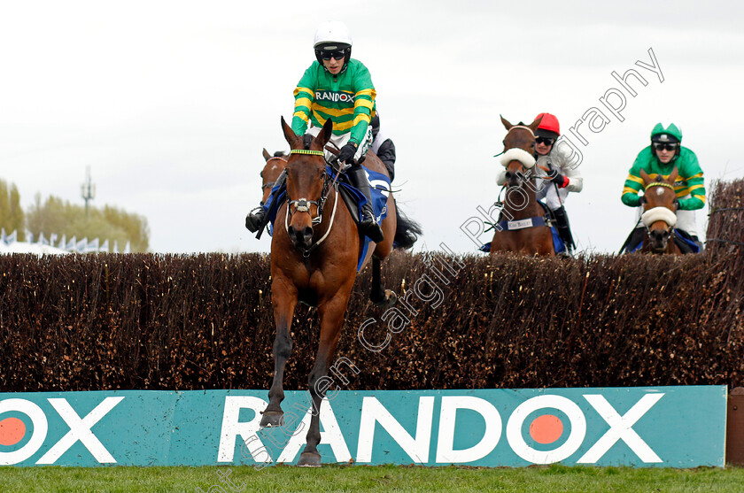 Inothewayurthinkin-0003 
 INOTHEWAYURTHINKIN (Mark Walsh) wins The Huyton Asphalt Franny Blennerhassett Memorial Mildmay Novices Chase
Aintree 12 Apr 2024 - Pic Steven Cargill / Racingfotos.com