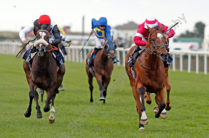 Piranesi-0003 
 PIRANESI (right, Georgia Cox) beats LITTLE BECKY (left) in The Free Daily Tips On attheraces.com Novice Stakes
Yarmouth 28 Jul 2020 - Pic Steven Cargill / Racingfotos.com