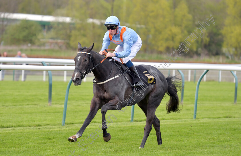 Got-To-Love-A-Grey-0008 
 GOT TO LOVE A GREY (Sam James) wins The British Racing Supports Stephen Lawrence Day Restricted Novice Stakes
Nottingham 22 Apr 2023 - pic Steven Cargill / Becky Bailey / Racingfotos.com