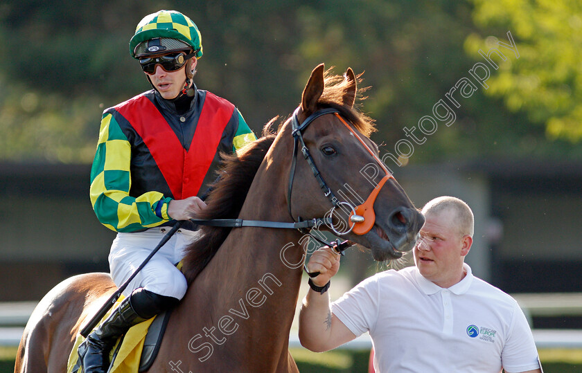 Jacalan-0001 
 JACALAN (James Doyle)
Kempton 4 Aug 2021 - Pic Steven Cargill / Racingfotos.com