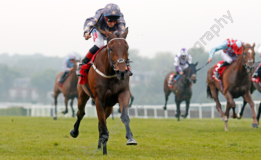 Magic-Circle-0005 
 MAGIC CIRCLE (Fran Berry) wins The Matchbook VIP Henry II Stakes Sandown 24 May 2018 - Pic Steven Cargill / Racingfotos.com