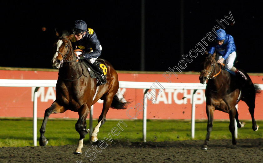 Highbrow-0002 
 HIGHBROW (Jamie Spencer) wins The Matchbook VIP Novice Stakes Div2 Kempton 13 Dec 2017 - Pic Steven Cargill / Racingfotos.com