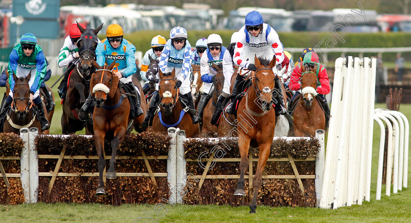 Outlaw-Peter-and-Glimpse-Of-Gala-0001 
 OUTLAW PETER (right, Harry Cobden) with GLIMPSE OF GALA (left, Bradley Roberts) 
Aintree 15 Apr 2023 - Pic Steven Cargill / Racingfotos.com