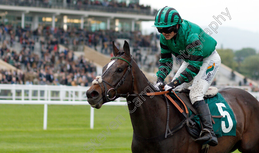 Kalabaloo-0006 
 KALABALOO (Gina Andrews) wins The GX Landrovers Mares Open Hunters Chase
Cheltenham 3 May 2019 - Pic Steven Cargill / Racingfotos.com