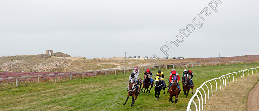 Les-Landes-0009 
 Racing past Grosnez Castle in the back straight at Les Landes
Jersey, 26 Aug 2019 - Pic Steven Cargill / Racingfotos.com