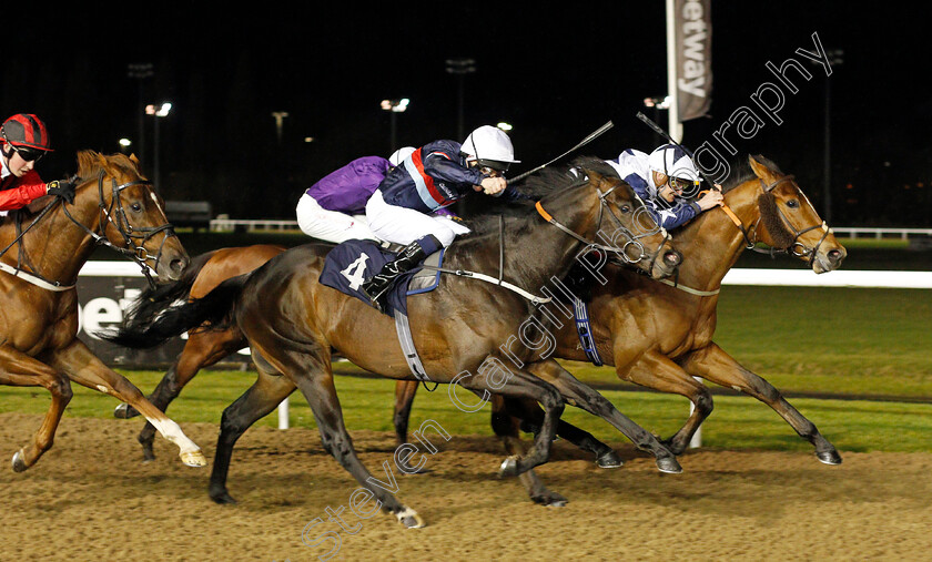 Show-Maker-0005 
 SHOW MAKER (right, Callum Rodriguez) beats REGAL ENVOY (nearside) in The Betway Novice Stakes
Wolverhampton 11 Mar 2022 - Pic Steven Cargill / Racingfotos.com