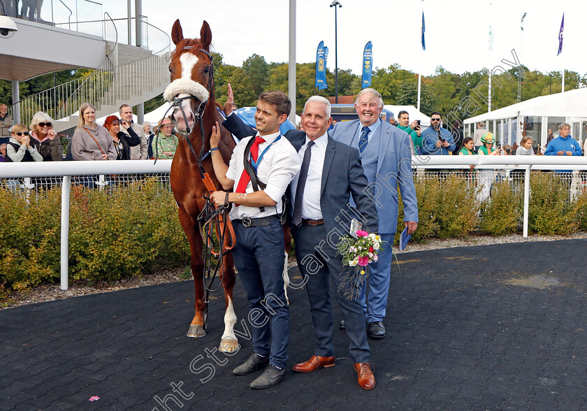 Manitou-0017 
 MANITOU winner of The Appel Au Maitre Svealandlopning
Bro Park, Sweden 18 Sep 2022 - Pic Steven Cargill / Racingfotos.com