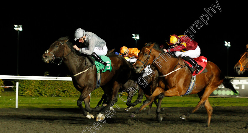 Invasion-Day-0002 
 INVASION DAY (Daniel Tudhope) beats DELILAH PARK (right) in The 32Red Casino Handicap
Kempton 9 Oct 2019 - Pic Steven Cargill / Racingfotos.com