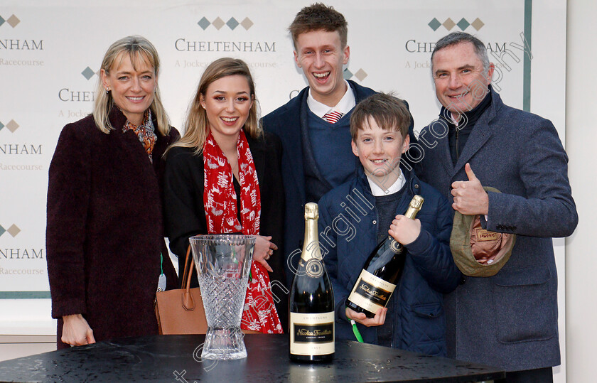 Remiluc-0007 
 Presentation for The Steel Plate And Sections Handicap Hurdle Cheltenham 27 Jan 2018 - Pic Steven Cargill / Racingfotos.com