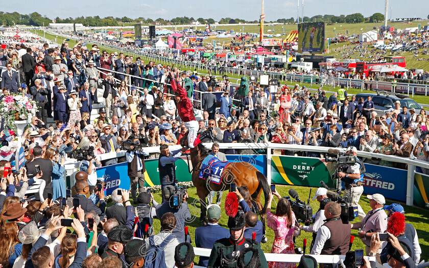 Soul-Sister-0015 
 Frankie Dettori leaps from SOUL SISTER after The Betfred Oaks 
Epsom 2 Jun 2023 - pic Steven Cargill / Racingfotos.com