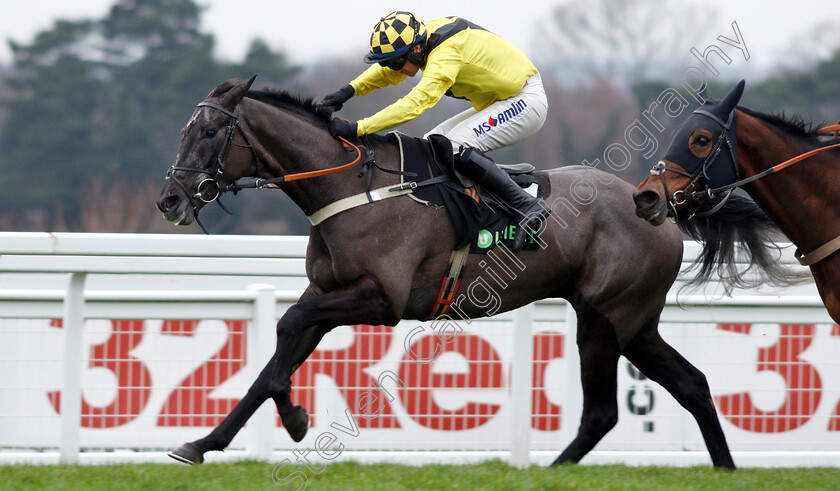 Elixir-De-Nutz-0010 
 ELIXIR DE NUTZ (Tom O'Brien) wins The Unibet Tolworth Hurdle
Sandown 5 Jan 2019 - Pic Steven Cargill / Racingfotos.com