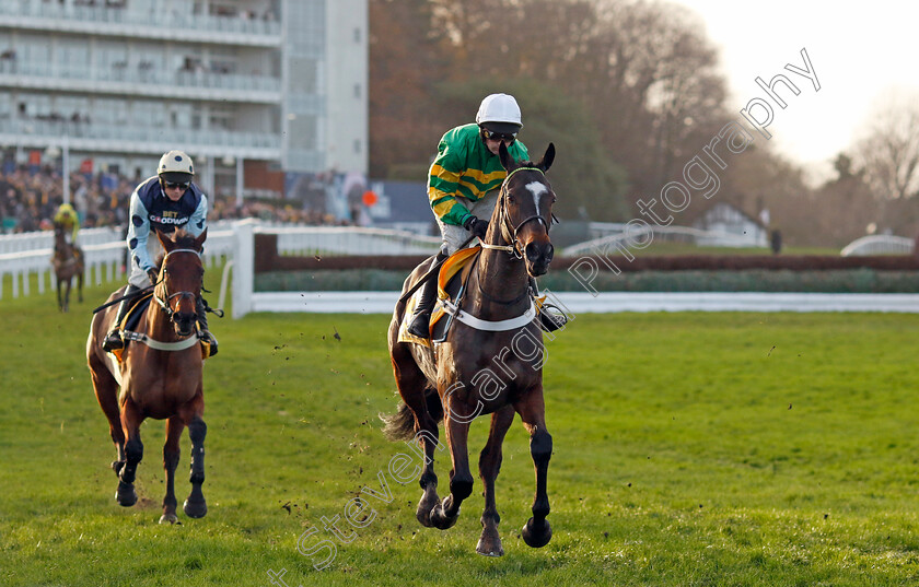 Jonbon-0011 
 JONBON (Nico de Boinville) winner of The Betfair Tingle Creek Chase
Sandown 9 Dec 2023 - Pic Steven Cargill / Racingfotos.com