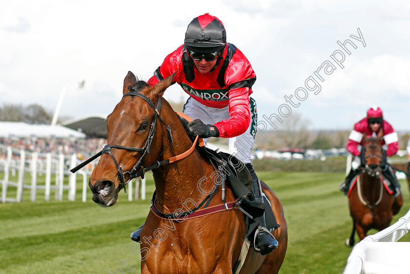 Ahoy-Senor-0013 
 AHOY SENOR (Derek Fox) wins The Betway Mildmay Novices Chase
Aintree 8 Apr 2022 - Pic Steven Cargill / Racingfotos.com