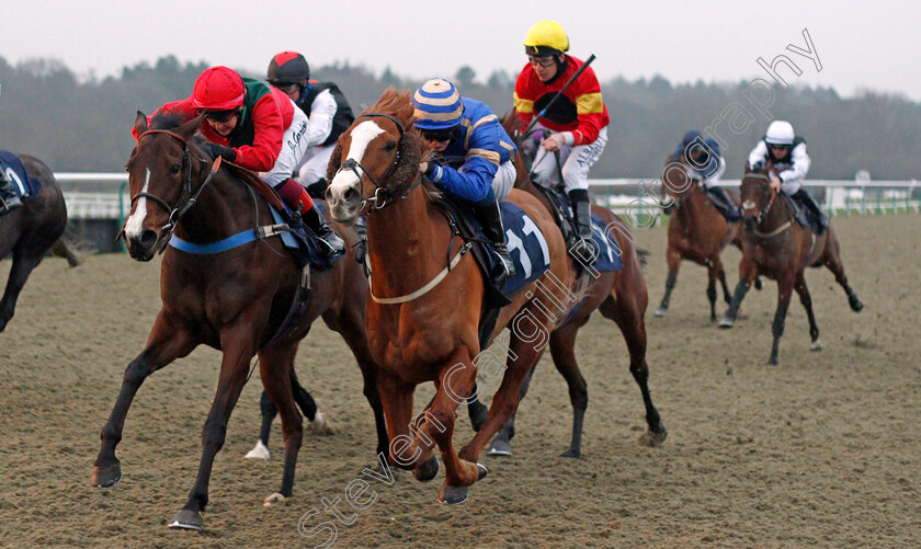 Henley-Park-0003 
 HENLEY PARK (right, Rhys Clutterbuck) beats PLACATED (left) in The #Betyourway At Betway Handicap
Lingfield 25 Jan 2022 - Pic Steven Cargill / Racingfotos.com