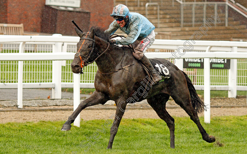 The-Shunter-0005 
 THE SHUNTER (Robbie Power) wins The Unibet Greatwood Handicap Hurdle
Cheltenham 15 Nov 2020 - Pic Steven Cargill / Racingfotos.com