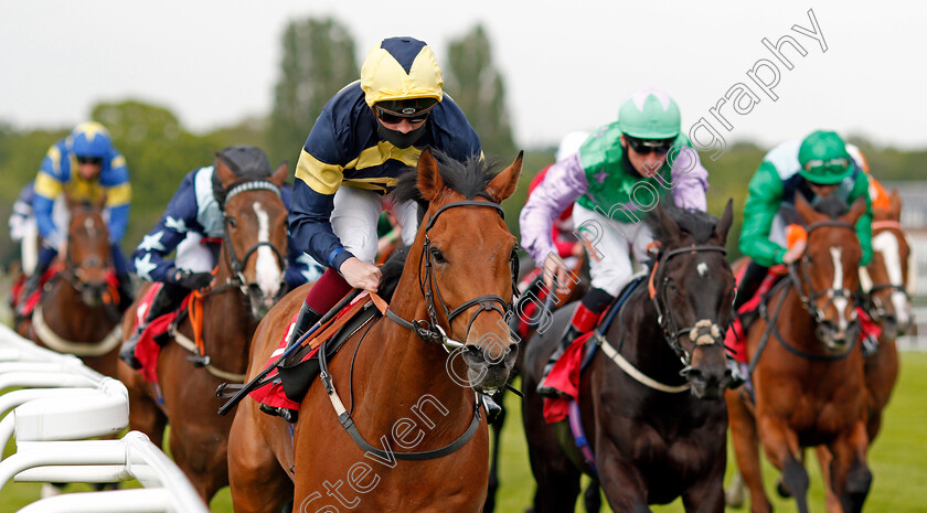 Sweet-Reward-0003 
 SWEET REWARD (Rob Hornby) wins The Play Coral Racing Super Series For Free Handicap
Sandown 27 May 2021 - Pic Steven Cargill / Racingfotos.com