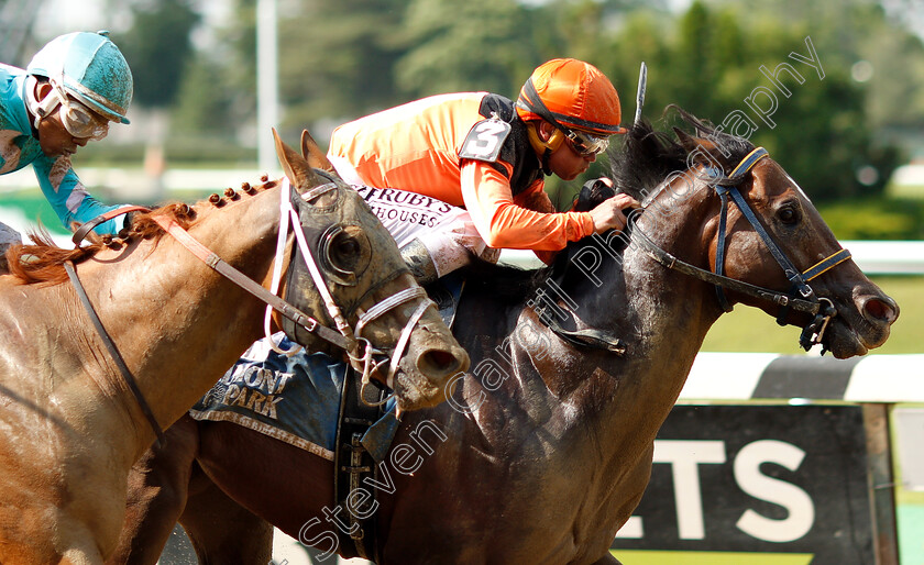 Imperial-Hint-0004 
 IMPERIAL HINT (right, Javier Castellano) beats WHITMORE (left) in The True North Stakes
Belmont Park 8 Jun 2018 - Pic Steven Cargill / Racingfotos.com