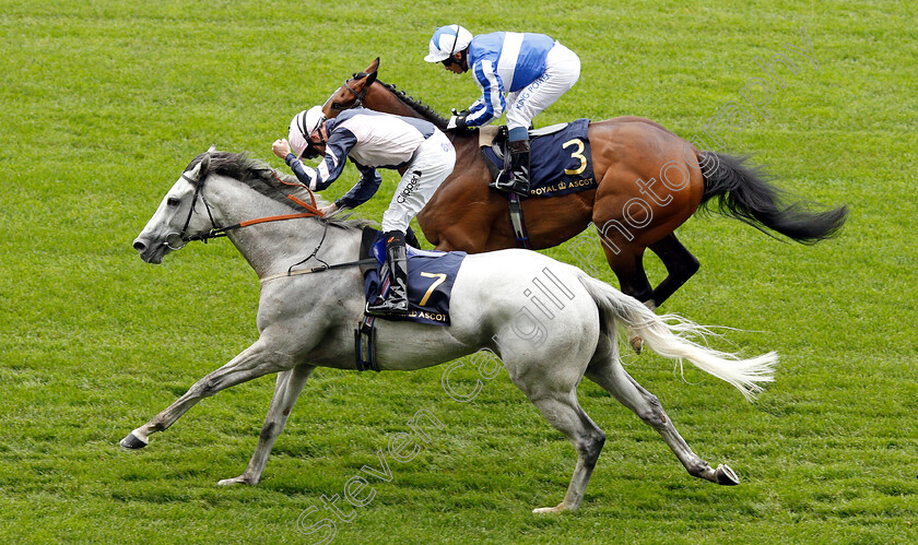 Lord-Glitters-0008 
 LORD GLITTERS (Daniel Tudhope) wins The Queen Anne Stakes
Royal Ascot 18 Jun 2019 - Pic Steven Cargill / Racingfotos.com