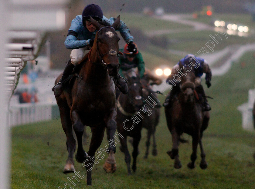 Posh-Trish-0002 
 POSH TRISH (Harry Cobden) wins The Experience The Theatre At The Festival Mares Standard Open National Hunt Flat Race Cheltenham 18 Nov 2017 - Pic Steven Cargill / Racingfotos.com