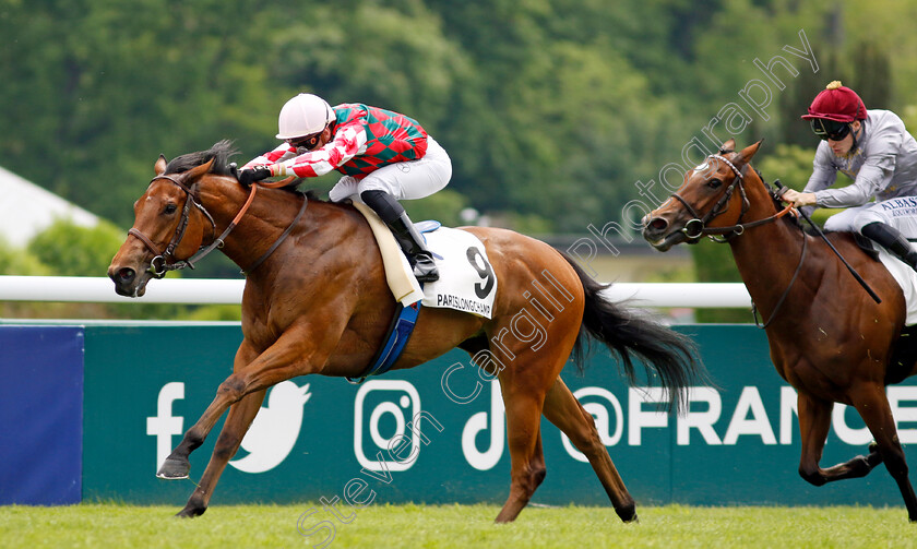 Maywe-0003 
 MAYWE (Cristian Demuro) wins The Prix de Mogador
Longchamp 12 May 2024 - Pic Steven Cargill / Racingfotos.com