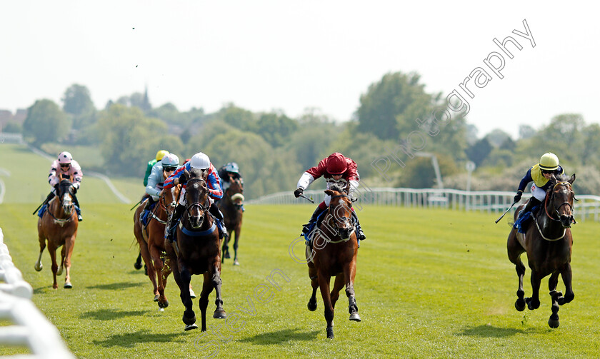 Croeso-Cymraeg-0004 
 CROESO CYMRAEG (left, Dougie Costello) beats THE CITY'S PHANTOM (centre) and AMIR KABIR (right) in The Leicester Students Handicap
Leicester 1 Jun 2021 - Pic Steven Cargill / Racingfotos.com