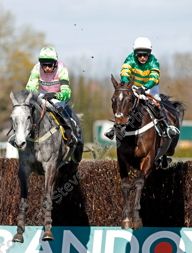 Chantry-House-0001 
 CHANTRY HOUSE (right, Nico de Boinville) with EMPIRE STEEL (left, Ryan Mania) on his way to winning The Betway Mildmay Novices Chase
Aintree 9 Apr 2021 - Pic Steven Cargill / Racingfotos.com