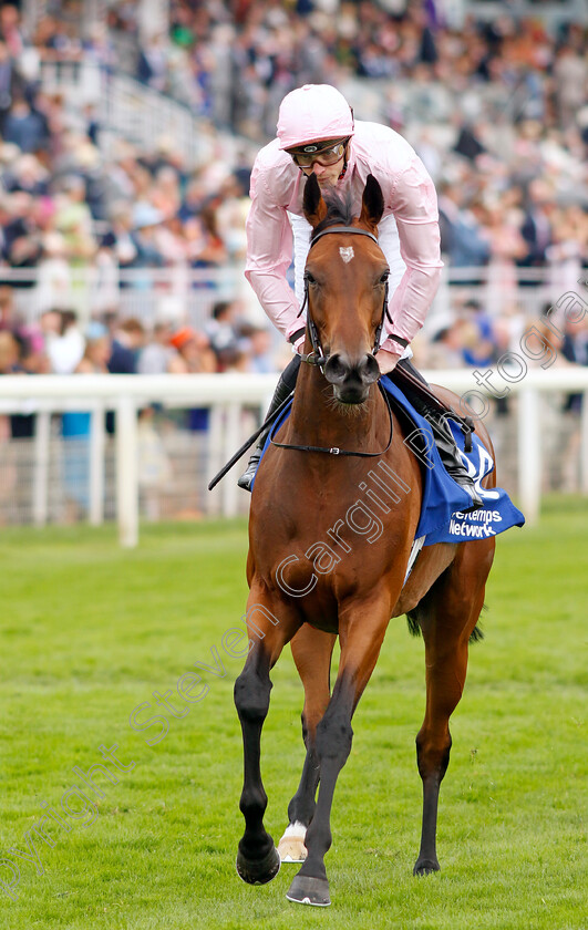 Warm-Heart-0013 
 WARM HEART (James Doyle) winner of The Pertemps Network Yorkshire Oaks
York 24 Aug 2023 - Pic Steven Cargill / Racingfotos.com