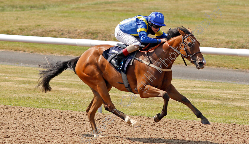 Annie-Rose-0003 
 ANNIE ROSE (Robbie Downey) wins The attheraces.com Nursery 
Wolverhampton 11 Aug 20 - Pic Steven Cargill / Racingfotos.com