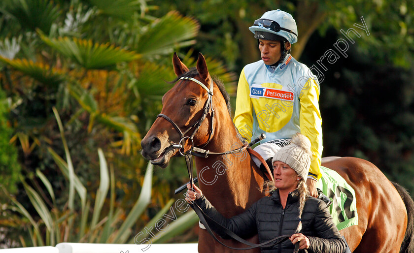 Saffron-Lane-0001 
 SAFFRON LANE (Sean Levey)
Kempton 9 Oct 2019 - Pic Steven Cargill / Racingfotos.com