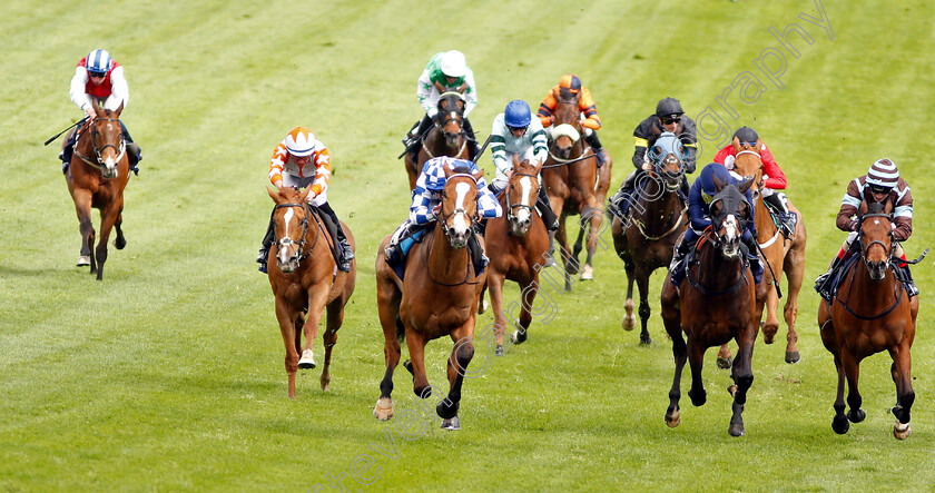 Soto-Sizzler-0001 
 SOTO SIZZLER (3rd left, Oisin Murphy) beats MAYBE TODAY (2nd right) and EMENEM (right) in The Investec Corporate & Investment Banking Great Metropolitan Handicap
Epsom 24 Apr 2019 - Pic Steven Cargill / Racingfotos.com