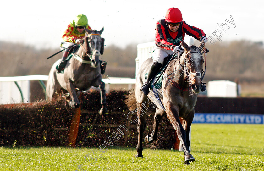 Graystone-0004 
 GRAYSTONE (Bryony Frost) wins The Agetur UK Ltd Juvenile Maiden Hurdle
Warwick 9 Dec 2021 - Pic Steven Cargill / Racingfotos.com