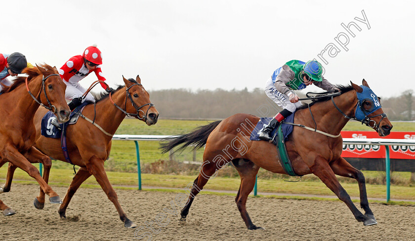 Kafeel-0002 
 KAFEEL (Adam Kirby) beats SPARE PARTS (2nd left) in The Play Starburst Slot At sunbets.co.uk/vegas Handicap Div1 Lingfield 30 Dec 2017 - Pic Steven Cargill / Racingfotos.com