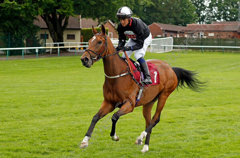 Questionable-0001 
 QUESTIONABLE (Jim Crowley)
Haydock 24 May 2024 - Pic Steven cargill / Racingfotos.com