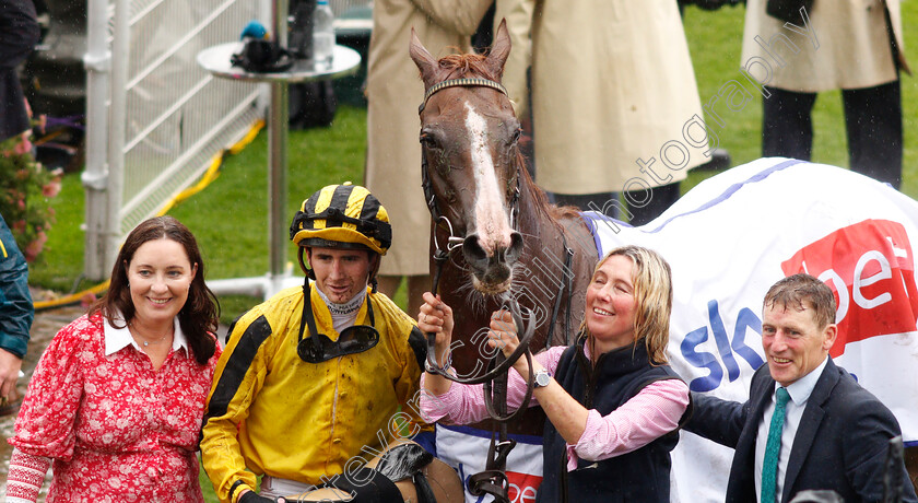 Sonnyboyliston-0009 
 SONNYBOYLISTON (Ben Coen) with Johnny Murtagh after The Sky Bet Ebor
York 21 Aug 2021 - Pic Steven Cargill / Racingfotos.com