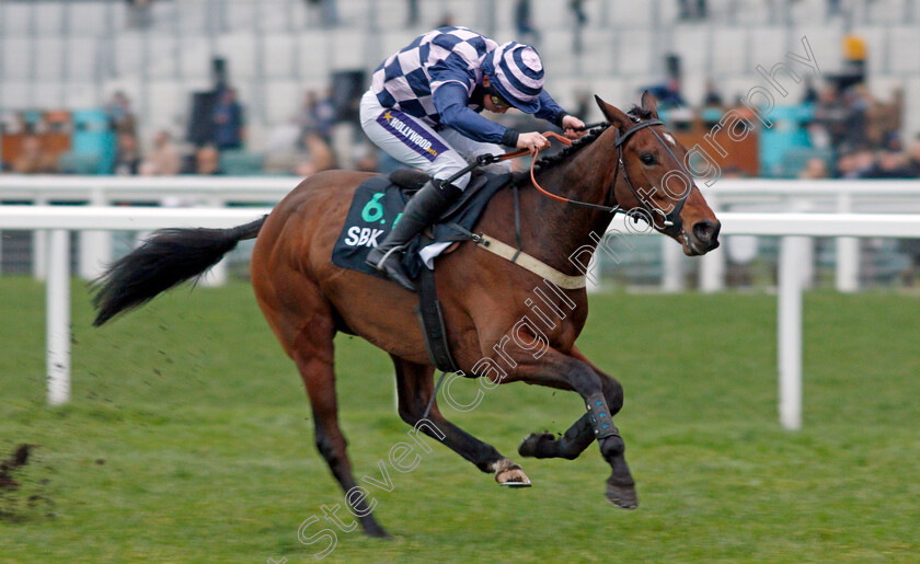 Jerrash-0004 
 JERRASH (Jamie Moore) wins The SBK British EBF National Hunt Novices Hurdle
Ascot 22 Jan 2022 - Pic Steven Cargill / Racingfotos.com