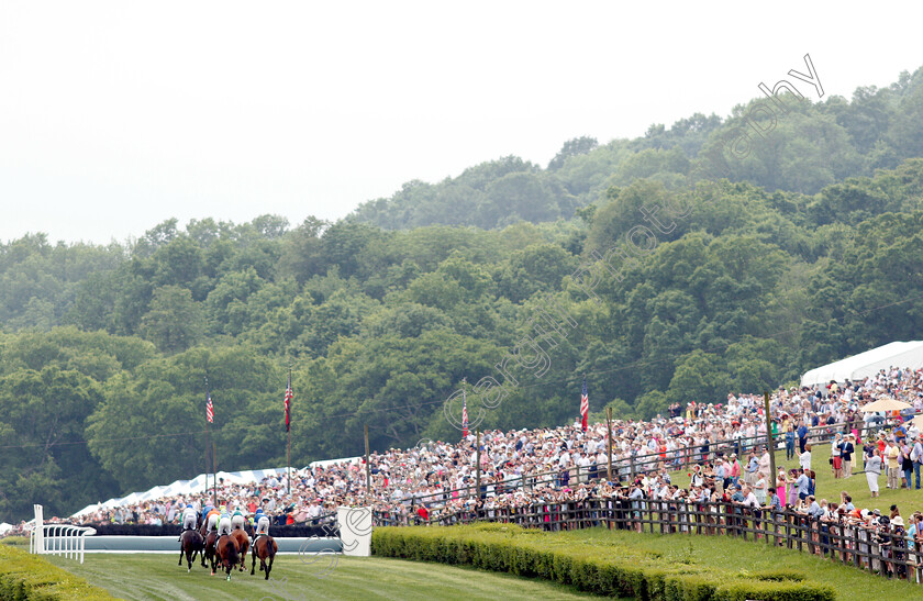 Nashville-0001 
 Horses race up the home straight
Percy Warner Park, Nashville Tennessee USA, 11 May 2019 - Pic Steven Cargill / Raciongfotos.com