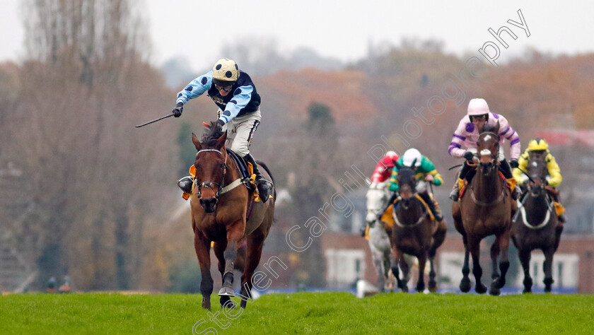 Edwardstone-0007 
 EDWARDSTONE (Tom Cannon) wins The Betfair Tingle Creek Chase
Sandown 3 Dec 2022 - Pic Steven Cargill / Racingfotos.com