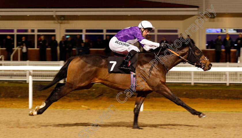 Nice-Shot-0005 
 NICE SHOT (Martin Harley) wins The Bet toteJackpot At betfred.com Novice Stakes Chelmsford 8 Dec 2017 - Pic Steven Cargill / Racingfotos.com