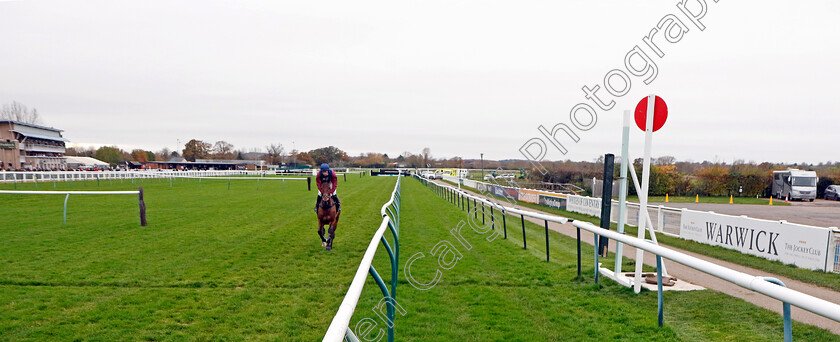 Pembroke-0001 
 PEMBROKE (Harry Skelton) wins walk-over for Highflyer Bloodstock Novices Chase
Warwick 22 Nov 2023 - Pic Steven Cargill / Racingfotos.com